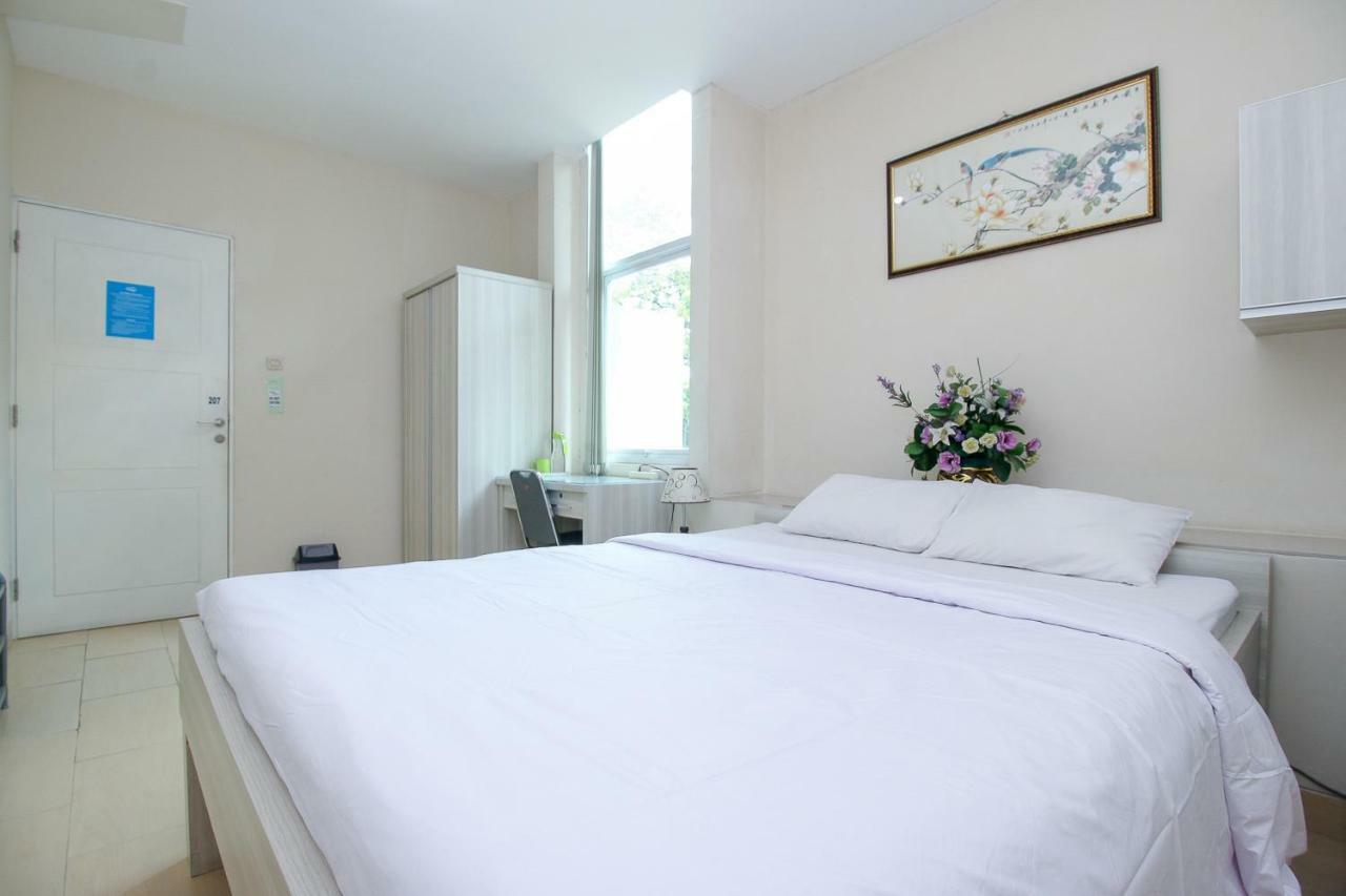 Blossom Resident Blok M Jakarta Exterior photo
